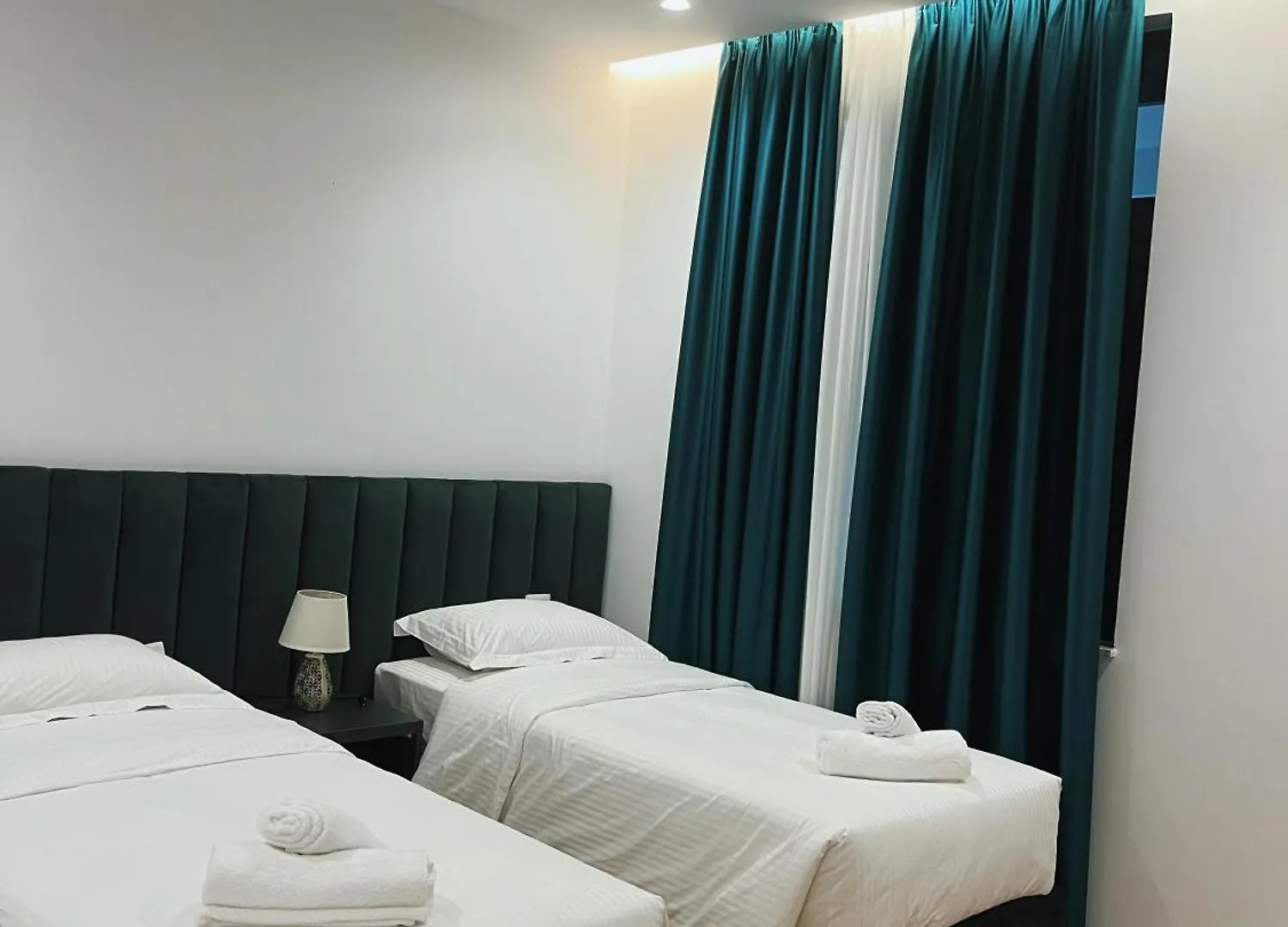 Clinton Tirana Inn
