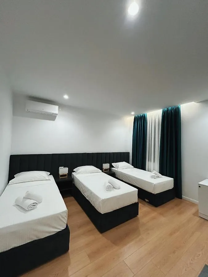 Clinton Tirana Inn